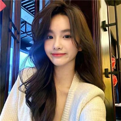 愿以白云初见君